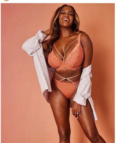 Oti Mabuse actrice pornographique collection