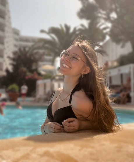 tatouages blonds onlyfans exclusif galeries