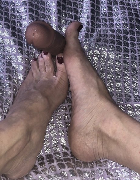 pom-pom girl asiatique onlyfans meilleur sympa photo