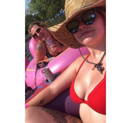 Kaytlin Lovely actrice porno image