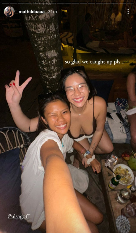 énorme gode onlyfans sympa érotique archive