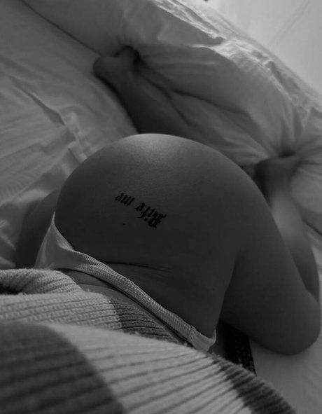 Anna Seneca haut étoile photos