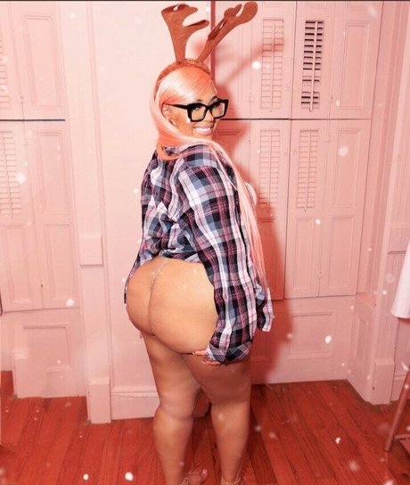 Prettyfaceszn nus star du porno photos