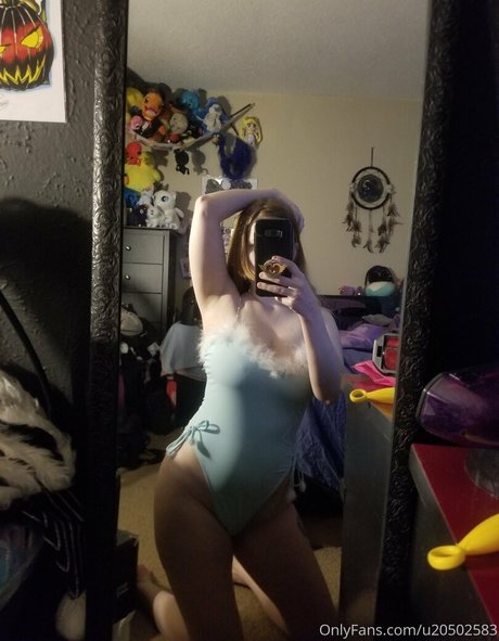 éjacule sur la langue onlyfans meilleur gratuit img