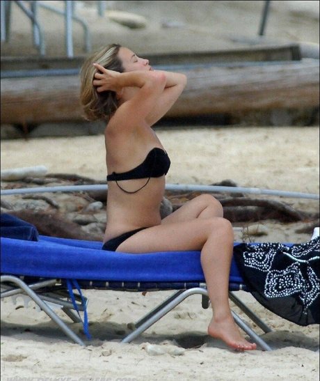 Rachel Stevens mannequin archive