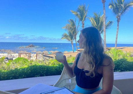 journeywithalora actrice pornographique collection