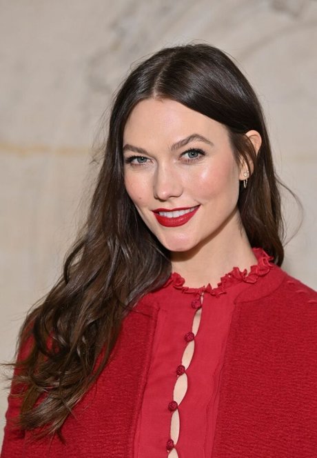 latina épaisse uniquementfans exclusivité érotique galerie