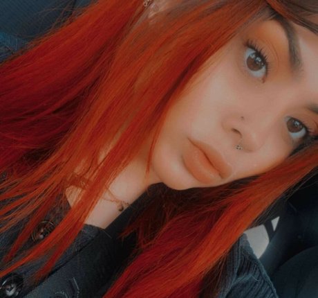 emilyelixer star érotique collection