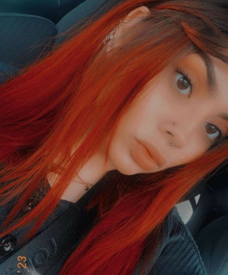 emilyelixer étoile nue des photos