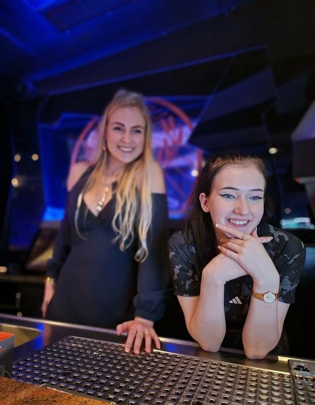 18 fans gratuits uniquement assez pornographique images