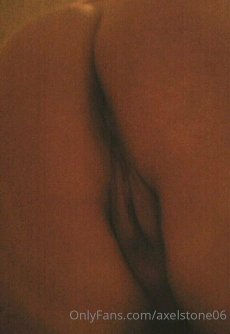 axelstone06 actrice érotique galeries