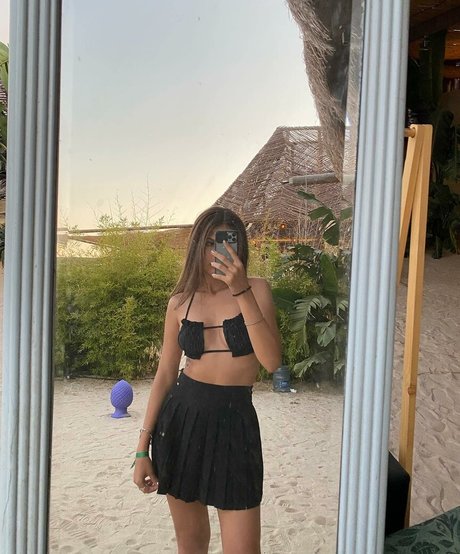 Zeynep Kurubacak art star du porno galeries