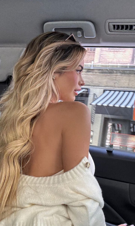 culottes mouillées onlyfans nu parfait img