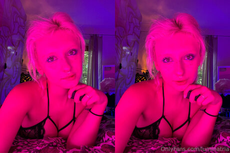Luminatria star du porno chaud archive