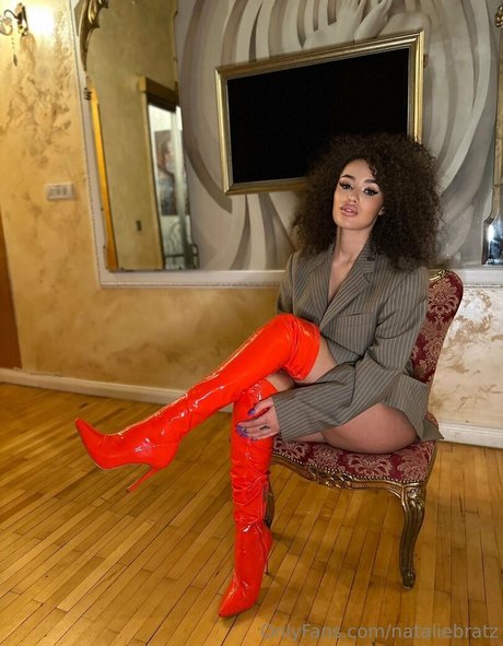 NatalieBratz star du porno de haute qualité galerie