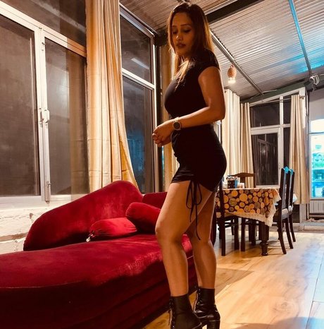 Akanksha Jain star du porno chaud photo