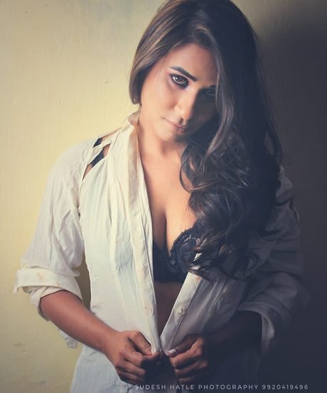 Muskaan Agarwal star du porno belle des photos