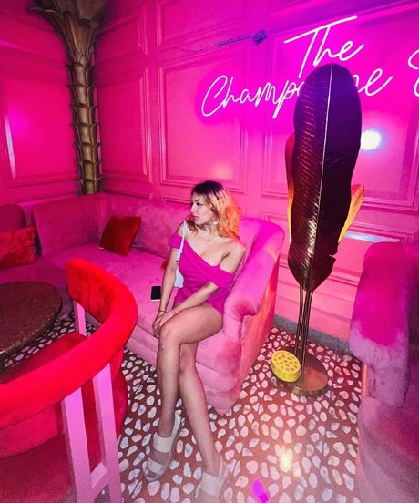 gros seins branlette espagnole onlyfans sexy en haute qualité archive