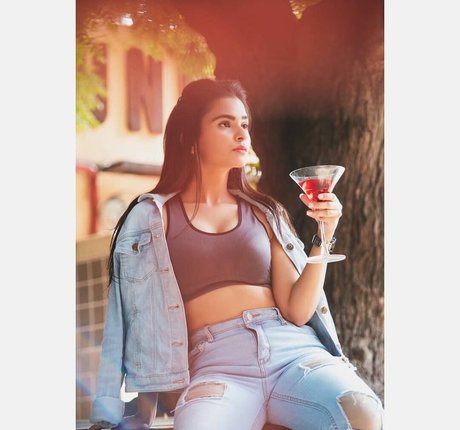 Anjali Gupta étoile gratuite collection