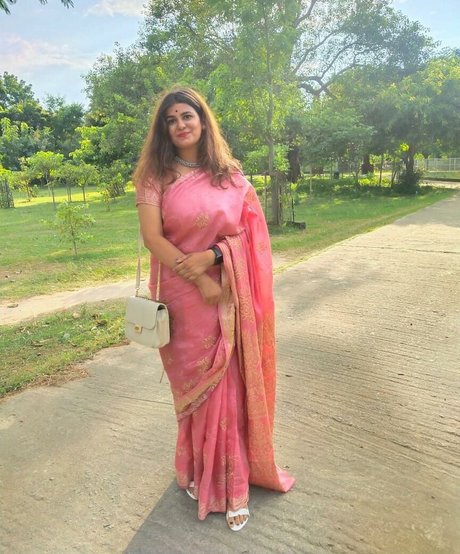 tejaswi pandeyy étoile gratuite img