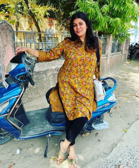 tejaswi pandeyy star du porno parfaite img