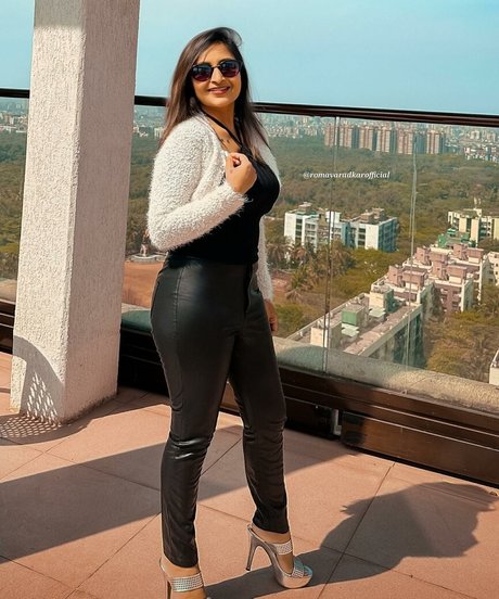 Roma Varadkar sexe de star du porno galeries