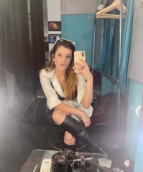 Akshita Dutta star du porno hd image