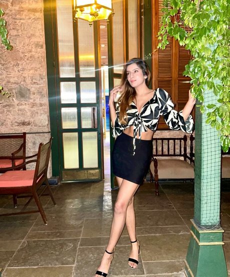 Akshita Dutta actrice hd galerie