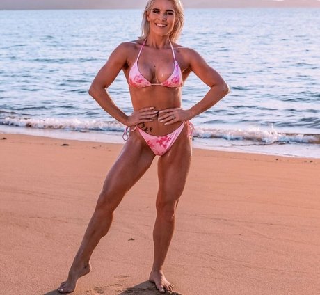 Daisy Lamb actrice hd archive