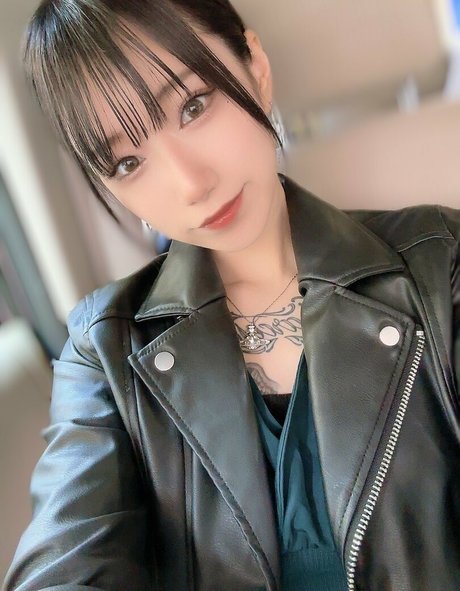 Yuuki Hiiragi modèle exclusif galeries