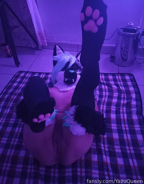 YazuQueen étoile adulte galerie