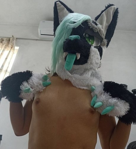 YazuQueen modèle de haute qualité des photos