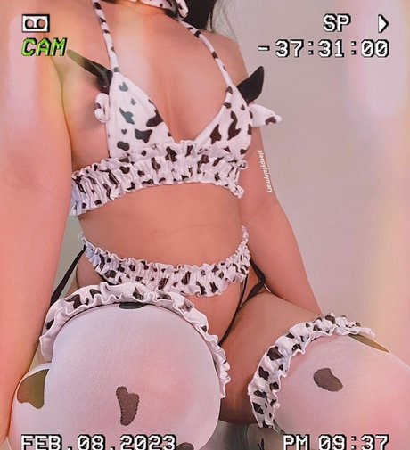 bébé mignon onlyfans érotique parfait photo