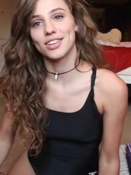 Brooke Bush star du porno adulte photo