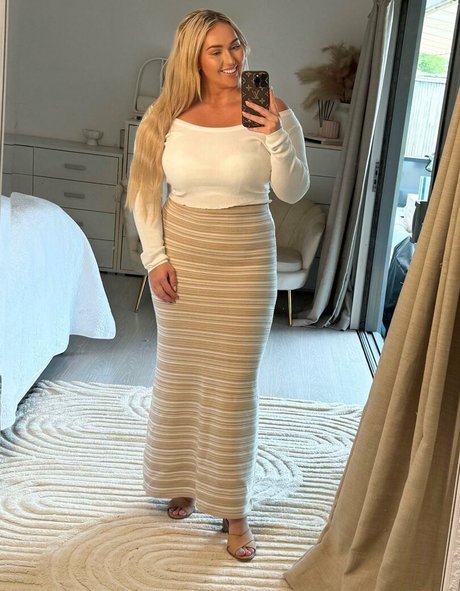 milf aux cheveux noirs onlyfans sexe exclusif collection