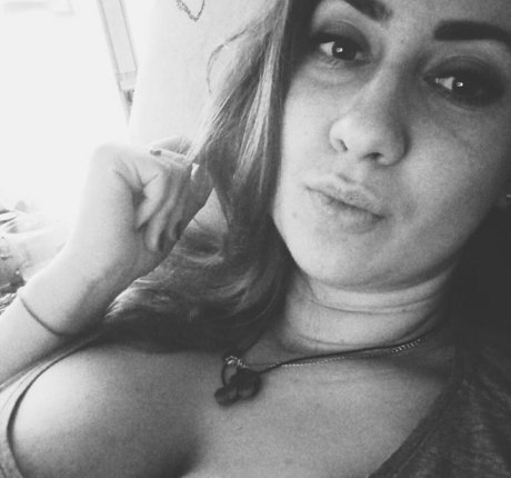 Olya Bulka star pornographique photo