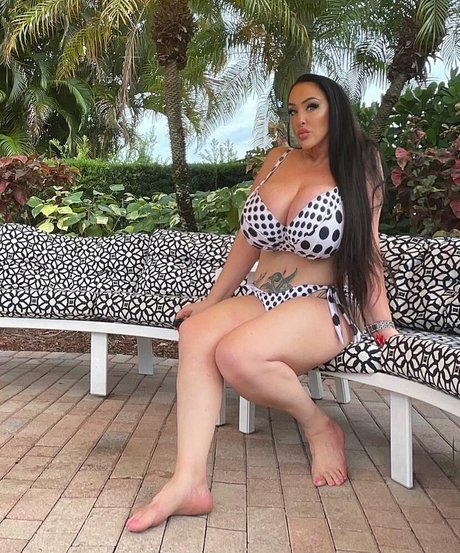 Kristine J étoile gratuite img