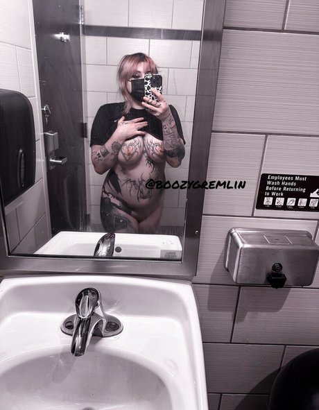BoozyGremlinx actrice sexy galerie