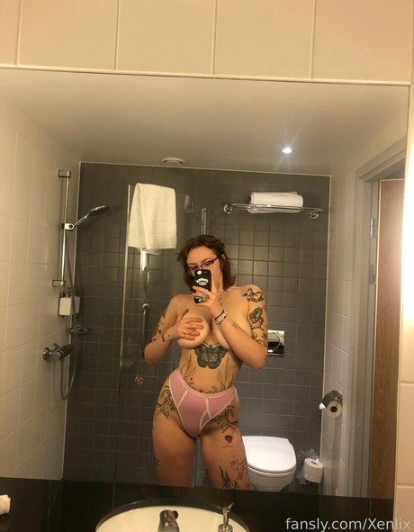 Xenlix nus étoiles photos