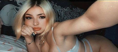 RugratKaila beau modèle galerie