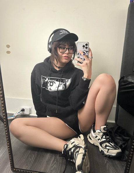 KianaVi actrice libre galeries