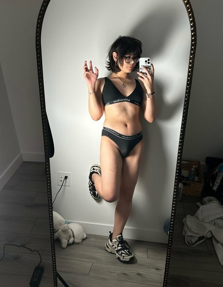 KianaVi jolie star du porno images