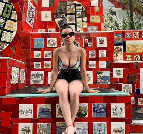 gcsmiss top star img