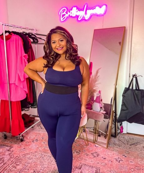 Brittney Lynn Vozar actrice exclusive img