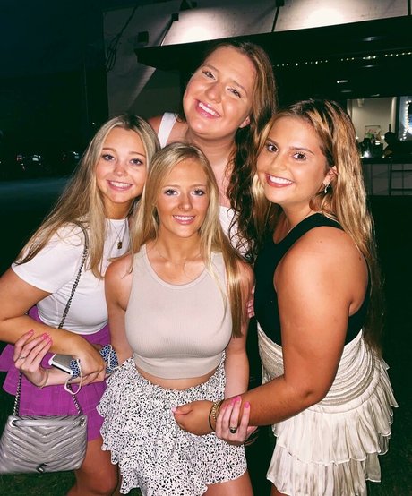 Mary Chapman Morrow star du porno gratuite des photos