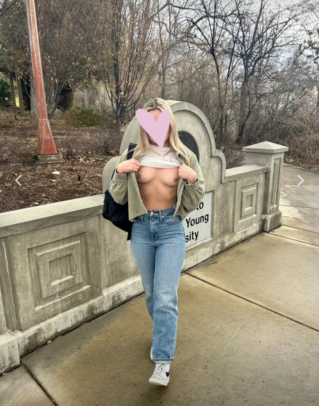 MormonBarbie modèle gratuit photos