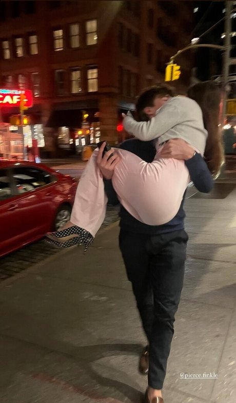 userpv6wj2nw6d sexe star galerie