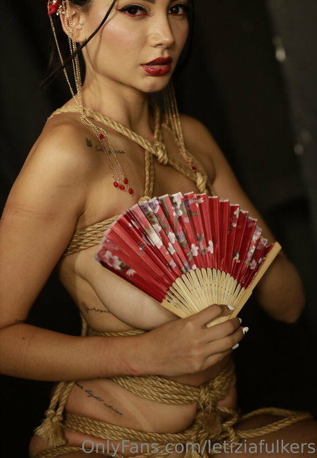 Letizia Fulkers haut de star du porno image