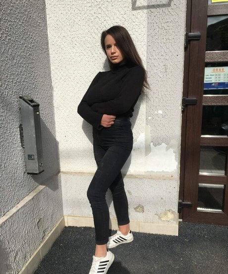 Denisa R Maria modèles nus photo