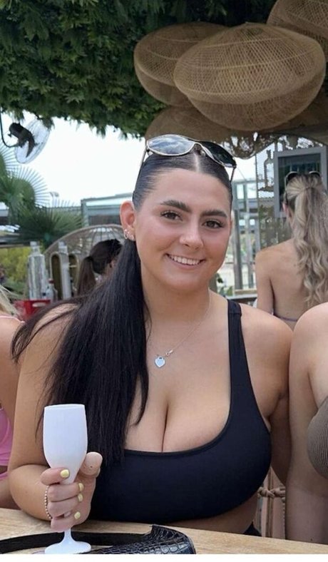 femmes au foyer uniquementfans nu érotique galerie